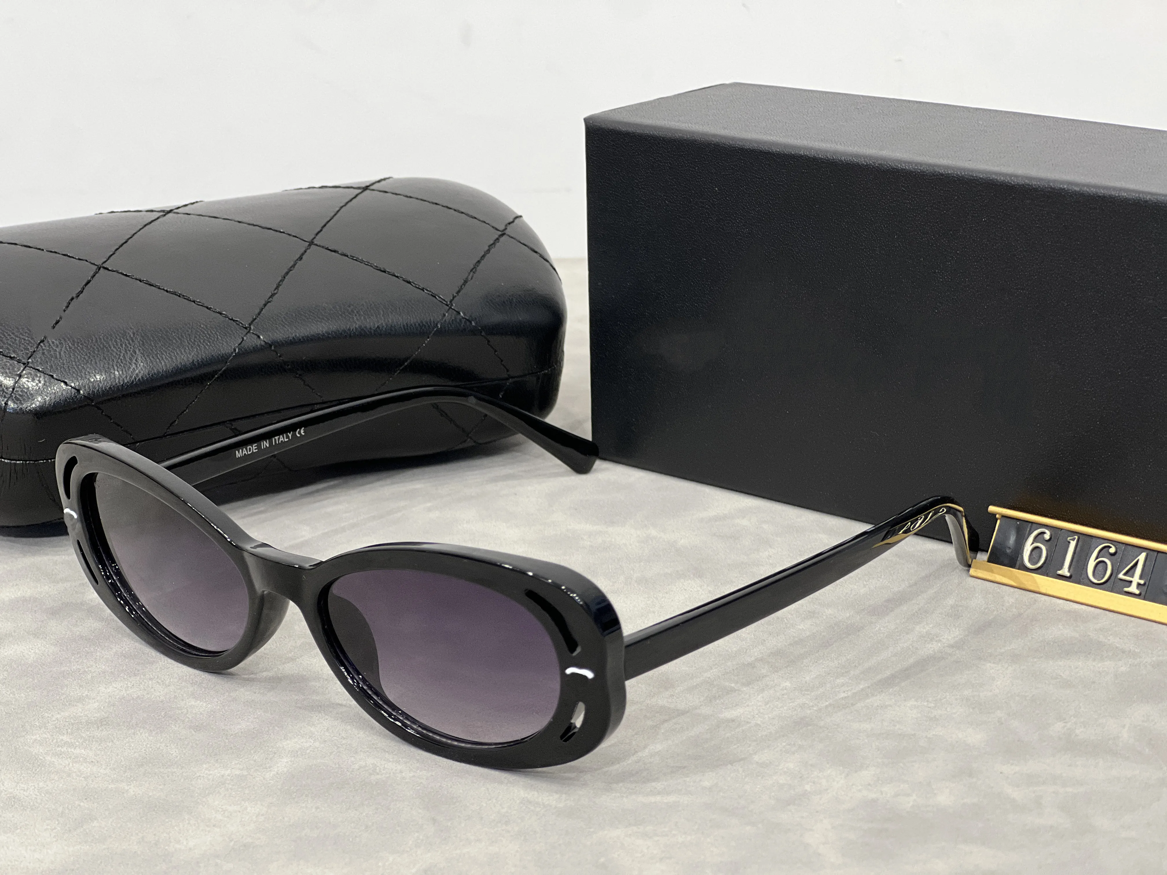 Best Wholesale Prices Designer Brand Sunglasses High Quality Luxury Classic Fashion Outdoor sunglasses Women.