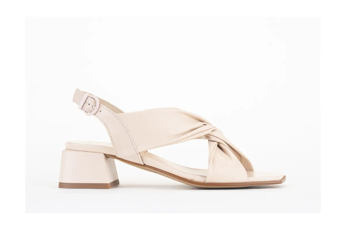 Comfortable Square Heel Cross-Strap Sandals - Pink
