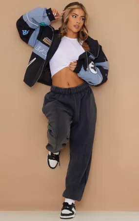 Gray oversized jogging pants with pleats