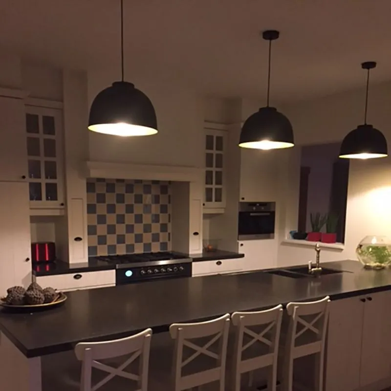 Suspension noire avec intérieur laiton 40 cm - Hoodi